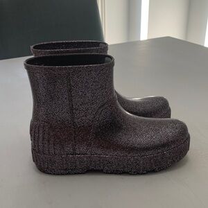 UGG Women Sparkle Purple Short Rain Boots, New no box.